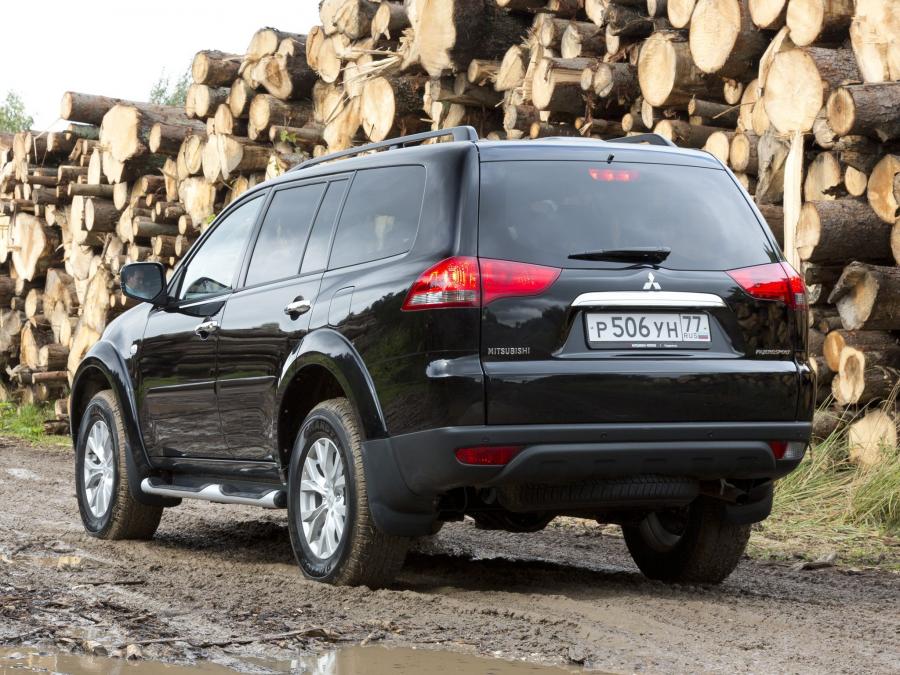  Mitsubishi Pajero Sport 2013 года  (фото 5 из 34)